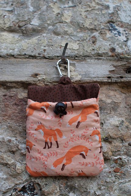 A hand sewn dog treat bag Dog Treat Pouch Diy Free Pattern, Dog Treat Bag Pattern, Dog Jacket Patterns, Dog Bags, Homemade Ideas, Dog Treat Bag, Dog Treat Pouch, Dog Bandanna, Pouch Diy