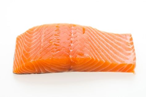 Free photo raw salmon meat | Free Photo #Freepik #freephoto #fish-fillet #salmon-fillet #salmon #salmon-fish Recipes For Salmon, Salmon Raw, Salmon Fillet Recipes, Sweet Potato Recipes Baked, Raw Salmon, Salmon Fillet, Salmon Fish, Healthy Digestive System, Beard Growth