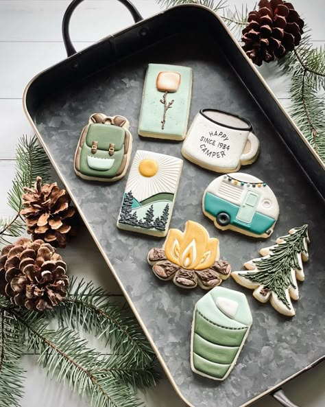 Hiking Cookies, Bach Themes, Beautiful Biscuits, Specialty Cookies, Camping Cookies, Camping Theme Birthday, Cookie Board, Royal Iced Cookies, Baking Stuff