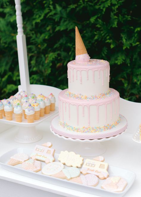 Walkway Trellis, Pastel Ice Cream Party, Pergola Walkway, Pergola Trellis, Ice Cream Birthday Party Theme, Pastel Ice Cream, Cone Cake, Fun Ice Cream, Ice Cream Party Theme