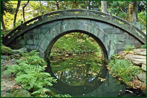 Museum Lobby, Moon Bridge, Cottagecore Inspiration, Garden Bridges, Rickety Bridge, Jareth The Goblin King, Concept Art Ideas, Autumn School, Old Bridges