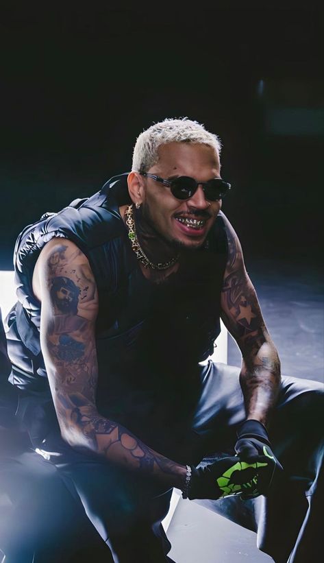 Chriss Brown, Chris Brown Funny, Chris Brown Photos, Chris Brown Photoshoot, Chris Brown Outfits, Chris Brown Wallpaper, Chris Brown X, Chris Breezy, Chris Brown Pictures