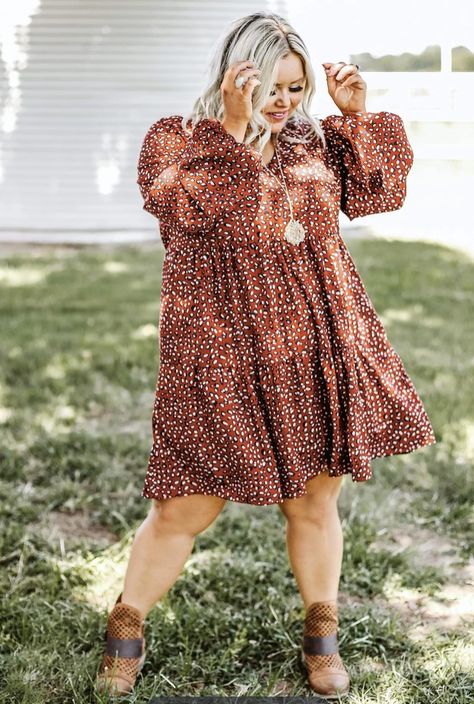 The post The Best Plus Size Boho Shops appeared first on Hot Pink and Glitter. Plus Size Boho Clothing, Pink Boho Dress, Boho Dress Plus Size, Boho Chic Clothing, Look Boho Chic, Boho Plus Size, Fall Fashion Skirts, Plus Size Boho, Boho Shops