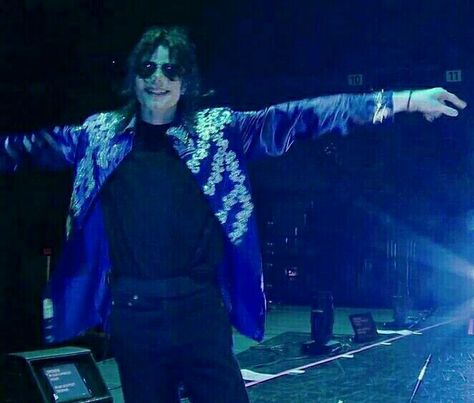 Michael Jackson, This Is It Rehearsals, 2009 Michael Jackson 2009, Michael Jackson Dancing, Tour Rehearsal, Chasing The Moon, Michael Jackson Dance, Hee Man, Amazing Person, Michael Jackson Smile, Joseph Jackson