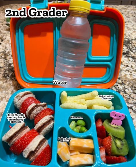 Homemade School Lunches, Kids School Lunches, Fun School Lunches, Easy Lunches For Kids, Kid Lunch Ideas, Lunch Box Meals, Bento Box Lunch For Kids, Kids Lunch Box Meals, Kindergarten Lunch