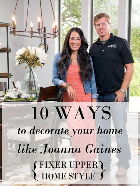 We don’t know about you, but we sure love watching Fixer Upper on HGTV! Learn 10 Ways to Decorate Like Joanna Gaines, and impress your guests with your design skills! Stile Joanna Gaines, Gaines Fixer Upper, Fixer Upper Joanna Gaines, Joanna Gaines Style, Fixer Upper Home, Chip And Jo, Hgtv Fixer Upper, Magnolia Farms, Casa Country