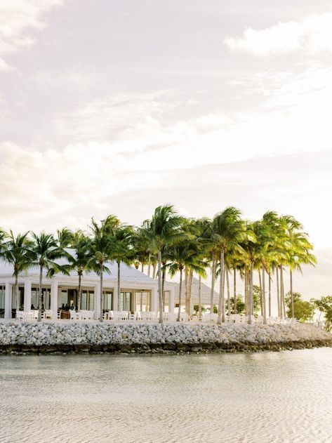 Florida Keys Luxury Wedding Venue photographed by destination film wedding photographer, Renee Hollingshead at Isla Bella Resort in Marathon Key Key West Florida Wedding, Isla Bella Beach Resort Wedding, Key West Wedding Ideas, Beach Wedding Aesthetic, Luxury Beach Wedding, Key Largo Wedding, Tropical Wedding Venue, Florida Keys Wedding Venues, Marathon Key