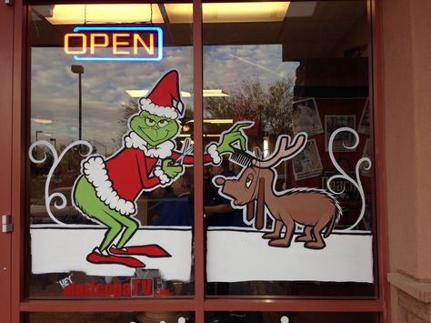 Grinch Painted Christmas windows Phoenix az Christmas Paintings On Windows, Painted Window Art, Christmas Window Painting, Window Mural, Christmas Windows, Window Drawing, Winter Window, Christmas Window Decorations, Christmas Painting