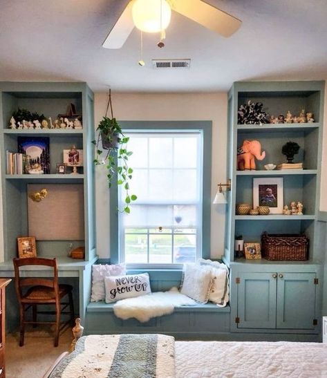 Diy Window Seat With Bookshelves, Kentucky Farmhouse, Nook Furniture, Cozy Study, Bedroom Built Ins, Window Seat Design, Design House Interior, Home Library Design, Casa Vintage