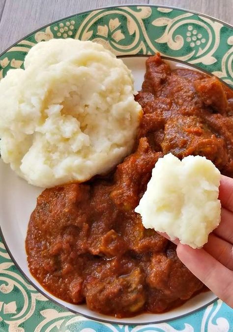 African Red Stew African Stew Recipes With Fufu, Nigerian Red Stew, African Fufu, Ghana Recipes, Fufu Recipe, Cultural Meals, Red Stew, Authentic Kitchen, International Meals