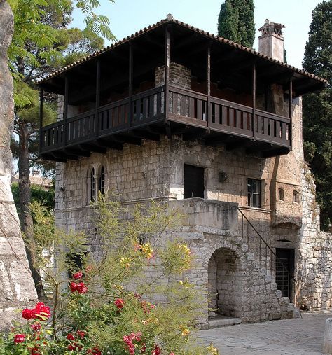 Romanesque House, Istria Croatia, Build Inspiration, Romanesque Architecture, Mansion Floor Plan, Revival Architecture, Tudor House, Gate House, Garden Gates