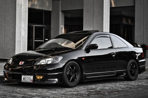 Does anybody know which body kit this is? - 7th Gen Honda Forum - The #1 Community for 2001-2005 Honda Civic Enthusiasts 2004 Honda Civic, Honda Inspire, Honda Civic Es, Civic Jdm, Honda Civic 2005, Honda Civic Vtec, Honda Civic 2004, Honda Vtec, Black Honda