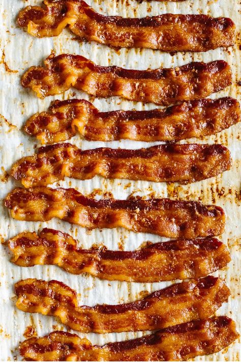 Cooking Bacon In The Oven, Oven Cooked Bacon, Oven Baked Bacon, Bacon In The Oven, Cooking Bacon, Baked Bacon, Oven Cooking, Breakfast Recipes Casserole, Bacon Recipes