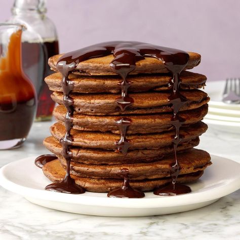 Chocolate Pancake, Peanut Butter Pancakes, Food Reference, Breakfast Inspiration, Best Pancake Recipe, Savory Waffles, Pancakes And Bacon, Vegetarian Bake, Chocolate Pancakes