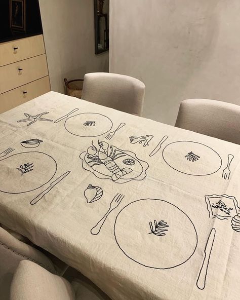 Embroidered Decor, Kitchen Textiles, 자수 디자인, Idea Board, Embroidery Inspiration, Place Settings, The Table, Embroidery Art, Home Textile