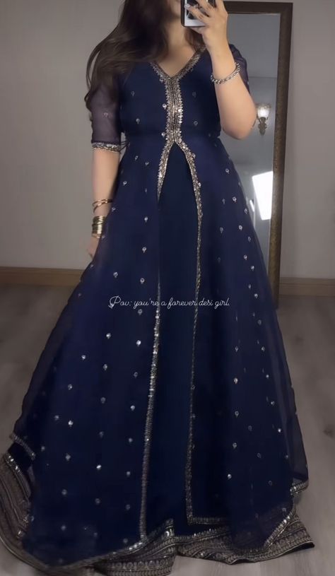 Desi Frock Style, Walima Dresses Pakistani For Sisters, Wedding Outfits Indian Sisters, Roka Ceremony Outfits, Wedding Guest Outfit Indian, Desi Suits, Anarkali Frock, Ring Cake, Simple Lehenga