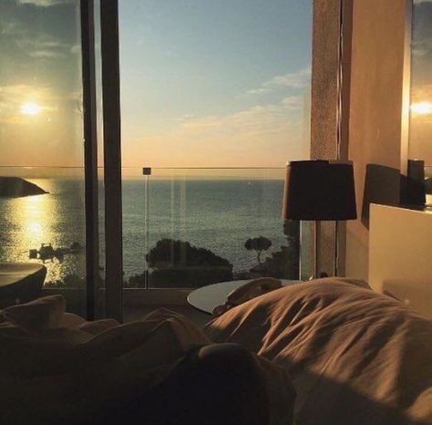 Bedroom Views, Aesthetic Rooms, Window View, Dream Apartment, Sea View, House Goals, Aesthetic Bedroom, Dream Rooms, Nice Things