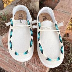 eb1e78328c46506b46a4ac4a1e378b91desc49804895ri Hey Dude Shoes Women, Cute Cowgirl Outfits, Country Shoes, Western Shoes, Beaded Shoes, Country Style Outfits, Western Wear Outfits, Cute Country Outfits, Mexico Flag