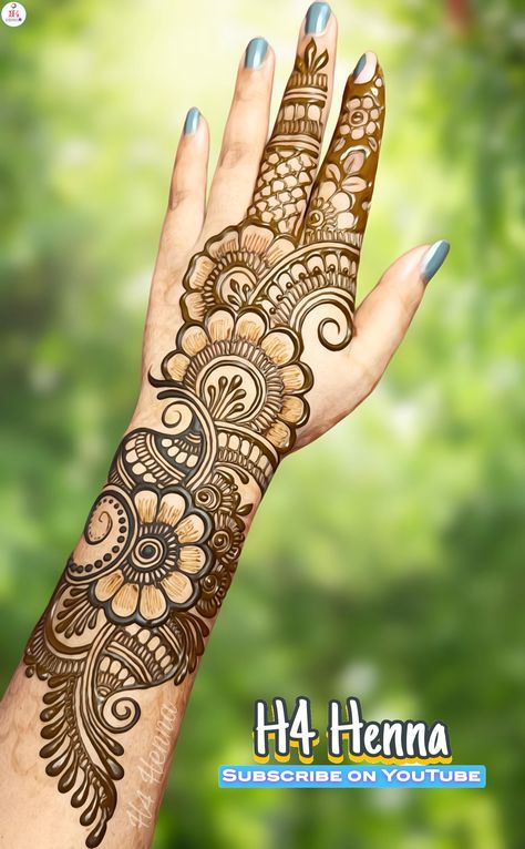 Simple Mehendi Designs Front Hand Easy, Mehandi Designs For Hands Arabic, Mehndi Designs Right Hand, Mehendi Beginners, Arebian Mehandi Designs, Arabian Mehndi Designs Simple, Mahandi Desgin Easy Front Hand, Mehandi Back Hand Designs, Beautiful Mehndi Design Front Hand