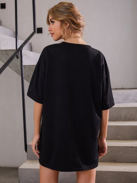 Black Tshirt Outfit, Ti Shirt, Oversized Black T Shirt, Baggy Tshirt, Oversized White T Shirt, Minimal Shirt Design, Loose Tshirt, Casual Elegant Style, Nissan Xtrail