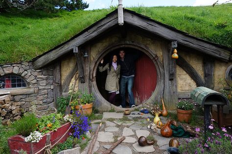 inside Hobbit House Wales | Recent Photos The Commons Getty Collection Galleries World Map App ... Casa Do Hobbit, Casa Hobbit, Root Cellar, Earth Sheltered, Underground Homes, New Zealand Art, Hobbit Hole, Hobbit House, Rotorua