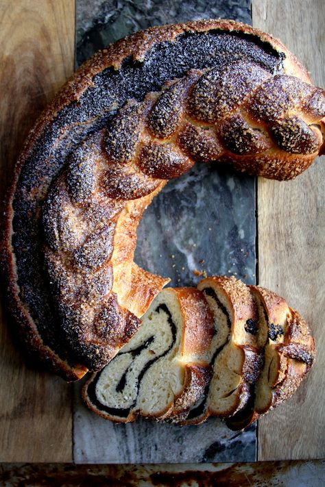 Bread Scoring Patterns, Poppy Seed Filling, Poppy Seed Bread, Baking For Beginners, Savory Breads, Discard Recipe, Bread Scoring, Sourdough Starter Discard Recipe, Pearl Sugar