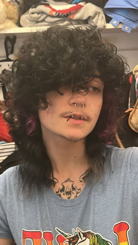 Tattoos Angel, Curly Scene Hair, Angel Bites, Style My Hair, Piercing Septum, Cool Piercings, Cute Piercings, Punk Hair, Scene Hair