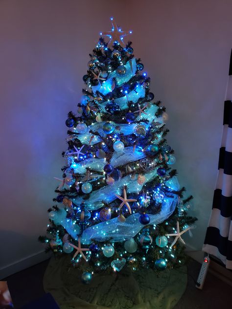 My 2018 Ocean themed Christmas tree. Ocean Christmas Tree, Ocean Themed Christmas Tree, Ocean Themed Christmas, Themed Christmas Tree Ideas, Ocean Christmas, Themed Christmas Tree, Shark Themed, Traditional Colonial, Colonial Christmas