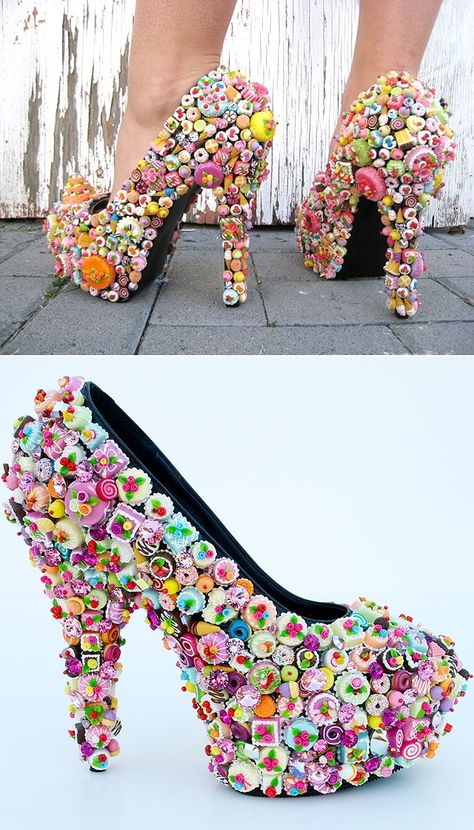 These pumps embellished with every confectionery known to man Pola Top, Crazy Heels, Quirky Shoes, Funny Shoes, Carnaval Costume, Ugly Shoes, Shoes Hack, Embellished Shoes, Funky Shoes