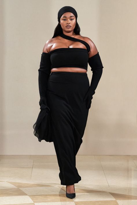 Precious Lee, Body Positive Fashion, Asajj Ventress, Bouchra Jarrar, Plus Size Chic, Star Wars Fashion, Festival Trends, Twin Beds, Model Inspo