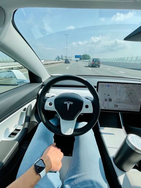 White Tesla Interior, Tesla White Aesthetic, Tesla Interior Aesthetic, White Tesla Aesthetic, Tesla Photoshoot, Tesla Model 3 Aesthetic, Tesla Car Interior, Tesla Model X White, Tesla Model Y White