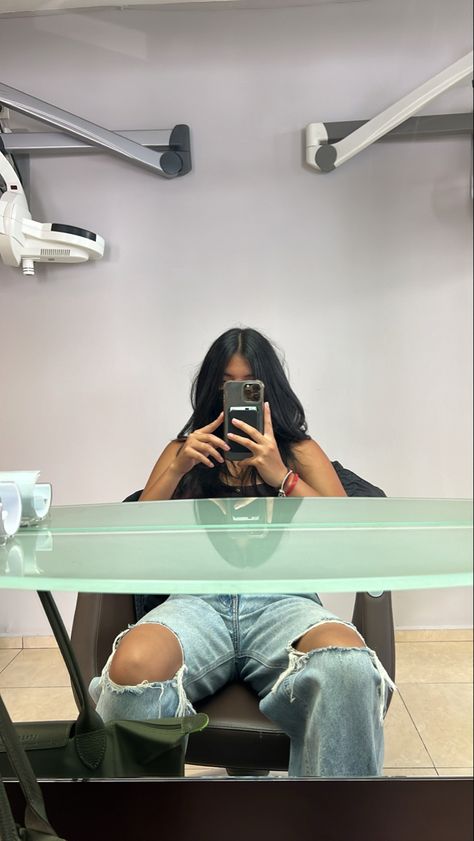 insta: @ veeggsss Hair Salon Mirror Selfie, Hair Salon Mirror, Salon Mirror, Salon Mirrors, Mirror Pics, Hair Salon, Mirror Selfie, Mirror, Hair