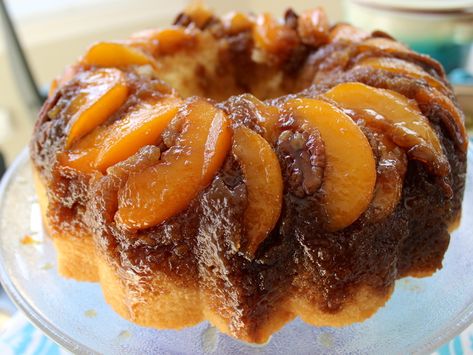 Upside Down Pound Cake, Peach Upside Down Cake, Mini Bundt Cakes, Peach Cake, Pecan Cake, Cake Mug, Savory Cakes, Pineapple Upside Down Cake, Pineapple Upside Down