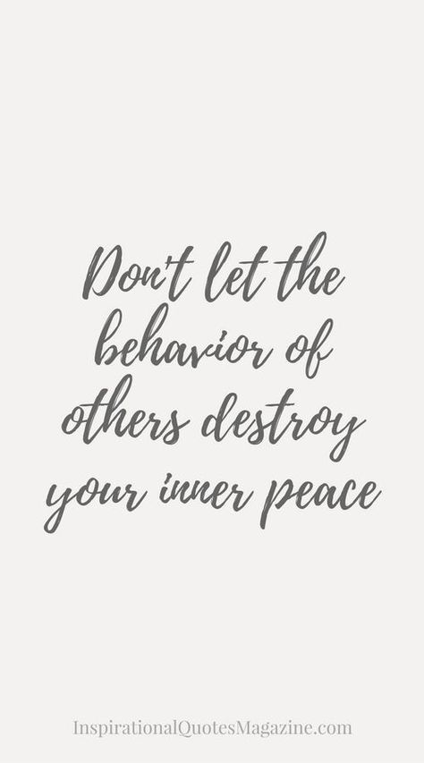 Someone once told me this, and i was reminded of this yesterday. I can’t control the behavior of others towards but doesn’t mean I have allow it....I will not be manipulated!! That is all! Barbie Quotes, Great Inspirational Quotes, Life Quotes Love, Best Inspirational Quotes, True Friends, Inspiring Quotes About Life, A Quote, Note To Self, Inspirational Quotes Motivation