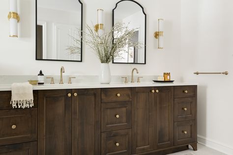 Dark Wood Vanity Bathroom Ideas, Brown Cabinet Bathroom, Dark Wood Vanity Bathroom, Gold Hardware Bathroom, Gold Mirror Bathroom, Dark Brown Bathroom, Dark Brown Cabinets, Oil Rubbed Bronze Bathroom, Black Island