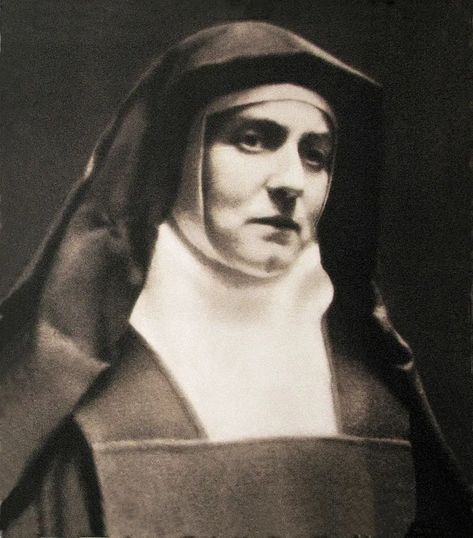 St Edith Stein, Edith Stein, Missionaries Of Charity, Saint Teresa, Bride Of Christ, John Paul Ii, Roman Catholic, Rare Photos, Catholic Church