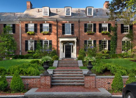 Entries Ideas, Colonial Brick House, Red Brick Colonial, Brick Colonial House, Entrance Steps, Colony House, Brick Colonial, Front Landscape, Colonial House Exteriors