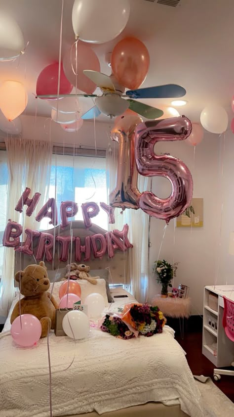 How To Surprise Best Friend On Birthday, Decorated Room For Birthday Surprise, 15th Birthday Decorations, 15th Birthday Party Ideas, Happy 15th Birthday, Birthday Room, Sweet Sixteen Birthday Party Ideas, 16th Birthday Decorations, Birthday Room Decorations