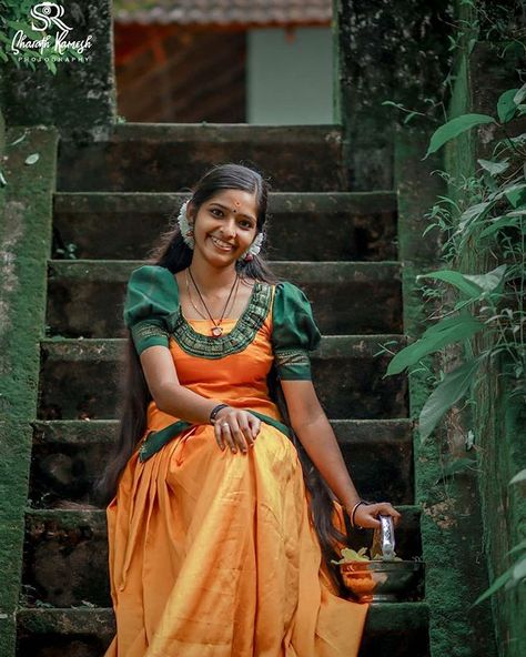 Onam Photography, Kerala Girl, Onam Saree, Onam Festival, Photoshoot Ideas, Kerala, Long Hair, Nature Photography, Blonde