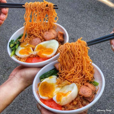 Dry Ramen, Ramen Aesthetic, Street Food Business, Healthy Lunch Meal Prep, Yummy Comfort Food, Egg Noodles, Food Is Fuel, Delicious Dinner Recipes, Food Platters