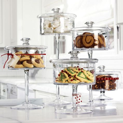 Appears to be no longer available at CHEFS but can I DIY this?  I think so!  ...the classic shape is fashionable and functional at the same time This traditional jar is poised on elegant footed pedestal and topped with inset dome lid with a knob for easy access. The imported glass pedestal candy jars are available in a range of sizes, including the Short (7 inches high with... Candy Bar Cookies, Cookie Display, Glass Cookie Jars, Desain Pantry, Glass Candy Jars, Pretty Kitchen, Dessert Bar, Candy Cookies, Food Display