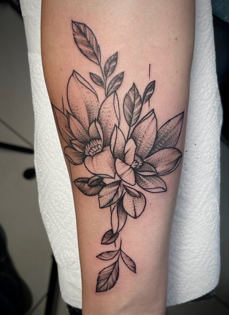 Minimal Shading Tattoo, Shaded Flowers Tattoo, Stiple Shade Tattoo, Shaded Flower Tattoo, Whip Shading Tattoo, Shading Tattoo, Tattoo Shading, Lily Tattoo, Shade Flowers