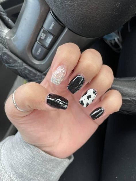 short coffin shaped minimal cow print acrylic nail design Coffin Shape Cow Print Nails, Farm Nails Acrylic, Cow Print Nails Short, Cowprint Nail Design, Cow Print Acrylic Nails, Western Style Nails, Cowgirl Nails, Country Acrylic Nails, Rodeo Nails