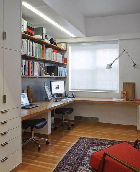 shared home office - Google Search Home Office Layouts, Home Office Layout, Contemporary Home Office, Small Home Offices, Office Layout, Small Room Design, Small Home Office, Workspace Design, Modern Home Office