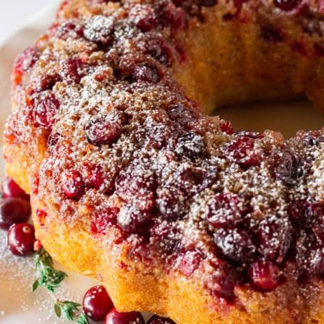 Easy Cranberry Upside Down Bundt Cake Recipe with a Cake Mix - Practically Homemade Cake Mix Pound Cake, Upside Down Bundt Cake, Cranberry Cake Recipe, Cranberry Upside Down Cake, Christmas Bundt Cake, Practically Homemade, French Vanilla Cake, Christmas Dessert Table, Cranberry Cake