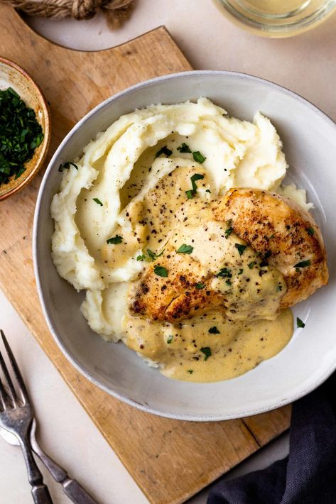 Tender, juicy chicken breasts smothered in delicious dijon mustard cream sauce and served over mashed potatoes. The chicken and sauce is all made in one skillet, making it an easy dinner. Healthy Recipes With Mashed Potatoes, Mashed Potato Dinner, Dijon Potatoes, Mashed Potatoes Chicken, Italian Herb Chicken, Chicken With Mashed Potatoes, Chicken And Mashed Potatoes, Creamy Dijon Sauce, Chicken And Sauce