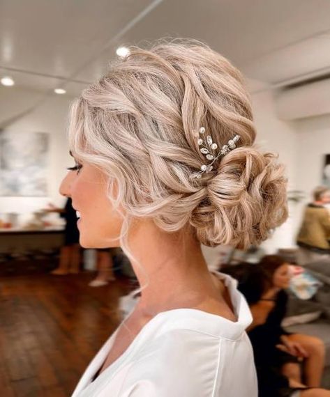 Updos For Medium Length Hair Wedding Mom, Wedding Hair Updo For Medium Length Hair, Medium Length Up Hair Styles, Mid Hair Length Styles Updo, Bridesmaid Hairstyles Mid Length Updo, Updos For Medium Length Hair Casual, Bridesmaid Updo Hairstyles Medium Shoulder Length, Boho Wedding Hair Medium Length Updo, Up Dos For Short Hair Wedding