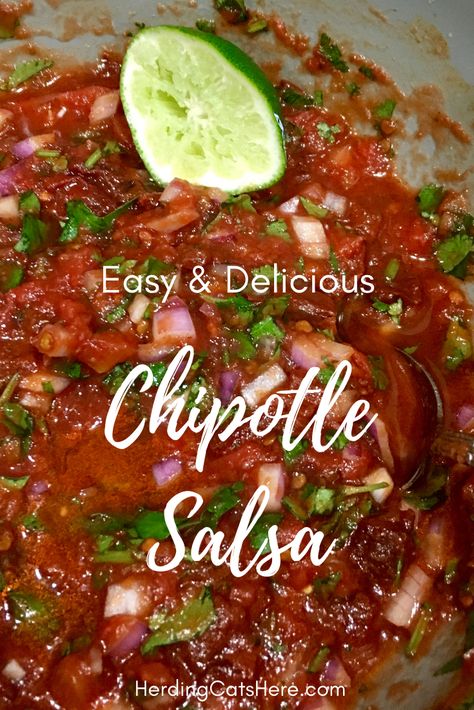 Want to bring the salsa everyone asks for at the party? My chipotle salsa recipe is so unique and tasty, your friends will request it for every party Chipotle Salsa Recipe, Crispy Potato Bites, Chipotle Salsa, Chipotle Recipes, Southwest Recipes, Southwestern Recipes, Mexican Salsa, Mild Salsa, How To Make Salsa