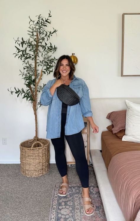 Womens Plus Size Casual Outfits, Fall Jean Jacket Outfits Casual, Black Tank Jeans Outfit, Everyday Midsize Outfits, Legging Style Outfit Ideas, Fall 2024 Midsize Outfits, Kimono Fall Outfit, Midsize Postpartum Outfit, Milenial Mom Outfit