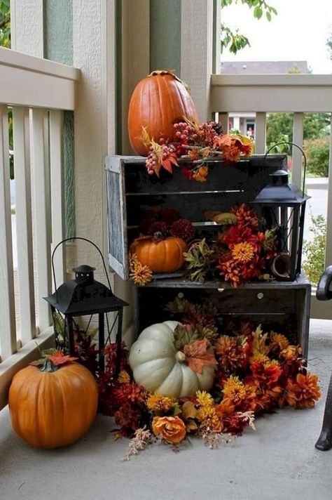 Fall Front Porch Decor Ideas, Outside Fall Decor, Fall Porch Decor, Porch Decorations, Fall Front Porch Decor, Dekor Diy, Fall Deco, Fall Thanksgiving Decor, Diy Outdoor Decor